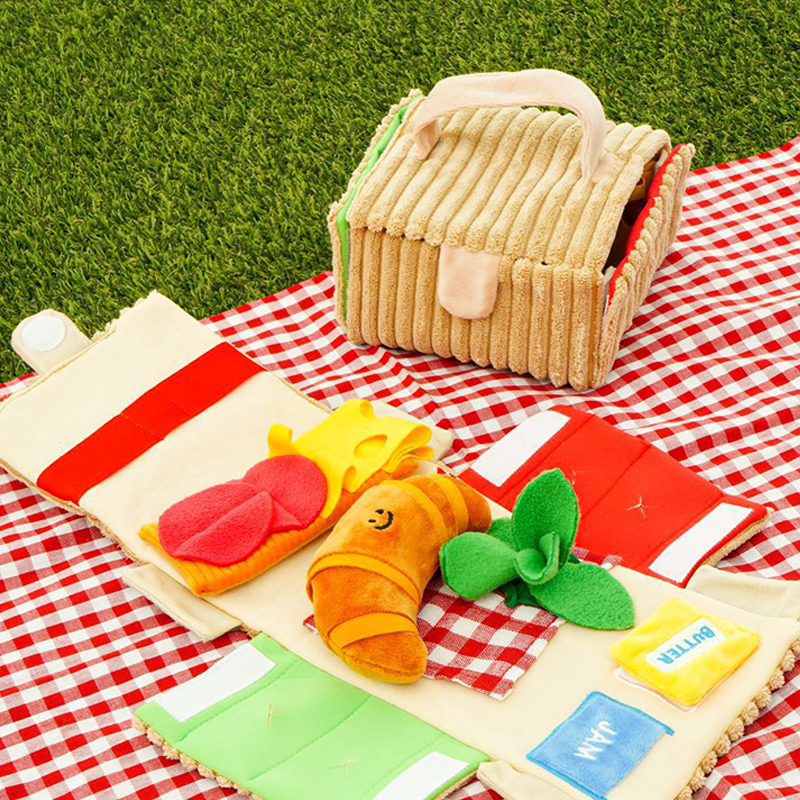 Picnic Box Croissant Set Pet Food Hiding Toys