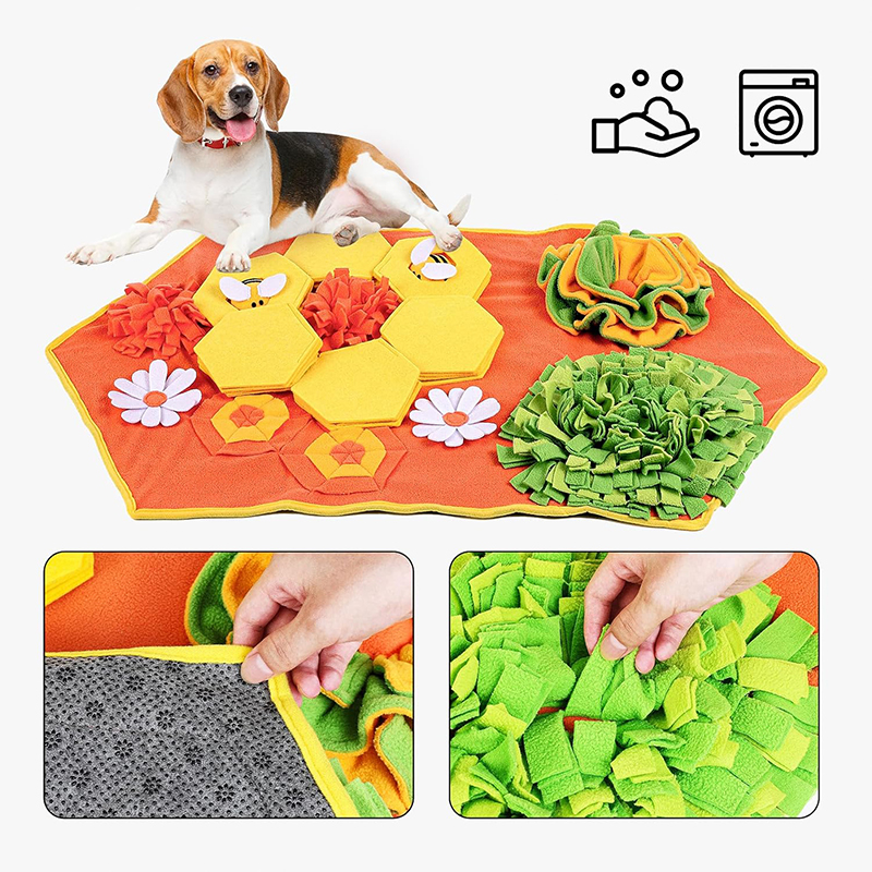 Multiple Snuffling Areas Anti Slip Pet Dog Mat 