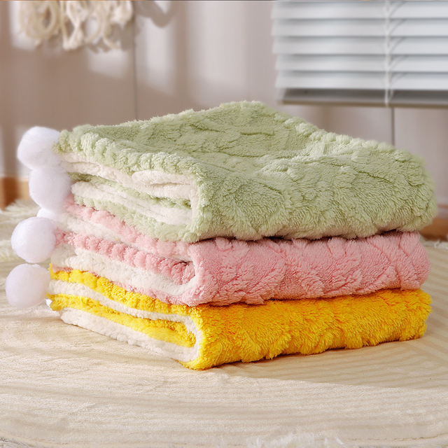 Solid Color Cat Warm Thickened Flannel Blanket 